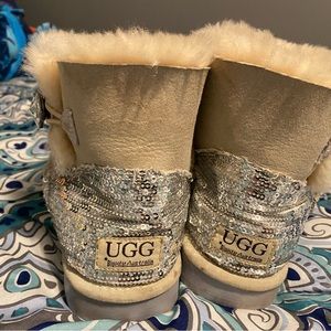 Women’s Short UGG Boots Size 9 GUC